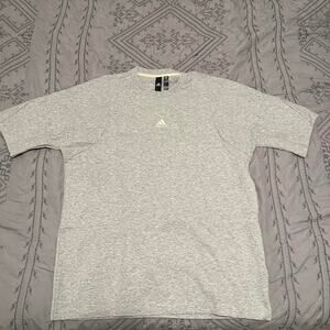 Adidas oversized tee middle patch gray